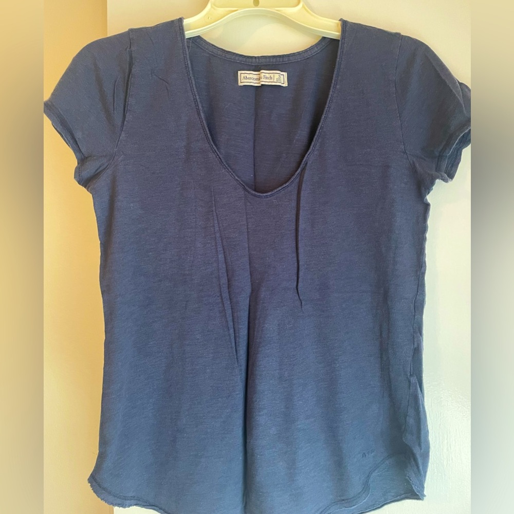U neck shirt